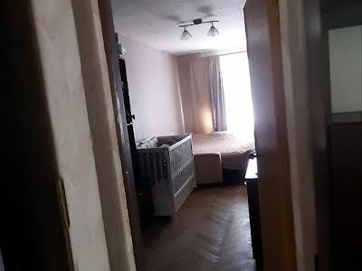квартира за адресою Дегтярівська вул., 11