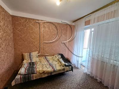 квартира за адресою Миропільська вул., 27/16