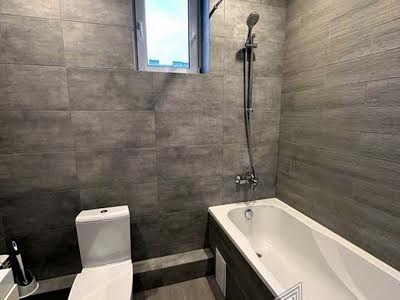 квартира за адресою Регенераторна вул., 4