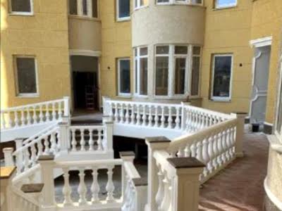 квартира за адресою Базарна вул., 101