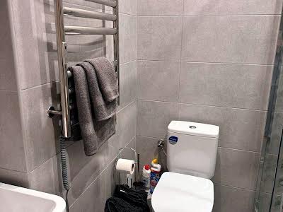 квартира за адресою Ревуцького вул., 40б