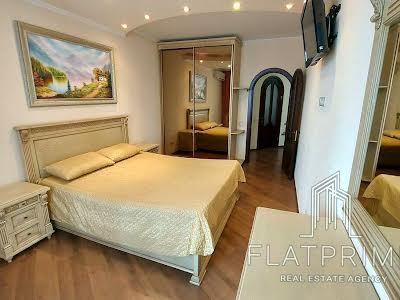 квартира за адресою освіти, 14а