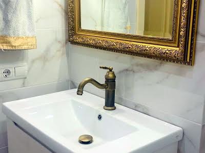 квартира за адресою Софії Русової вул., 7