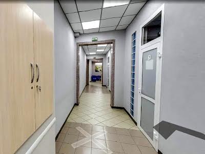 комерційна за адресою Сирецька вул., 32