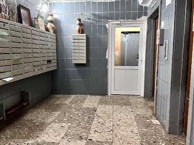 квартира за адресою Червоної Калини просп. (Володимира Маяковського), 46