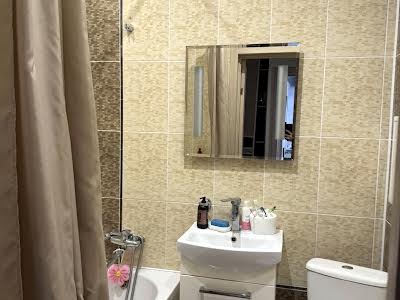 квартира за адресою Соборна вул., 103