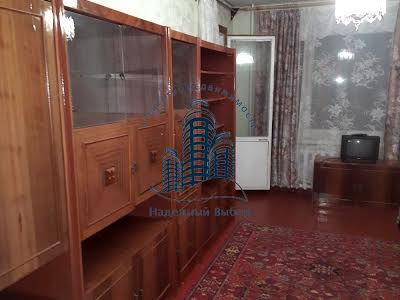 квартира за адресою Юрія Побєдоносцева бульв., 4