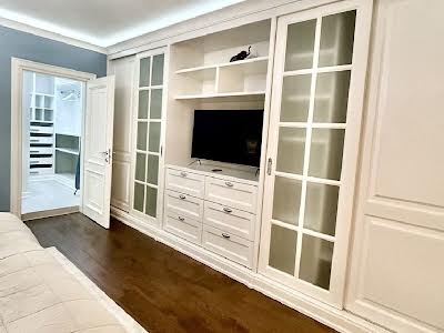 квартира за адресою Білоруська вул., 36А