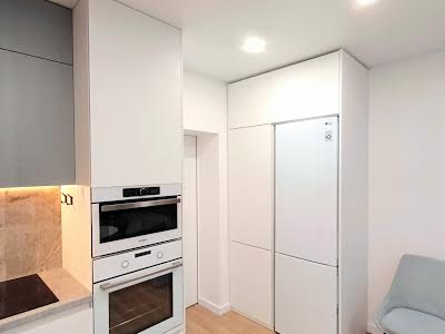 квартира за адресою Метрологічна вул., 25а
