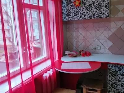 квартира по адресу Романа Ратушного ул. (Волгоградська), 12
