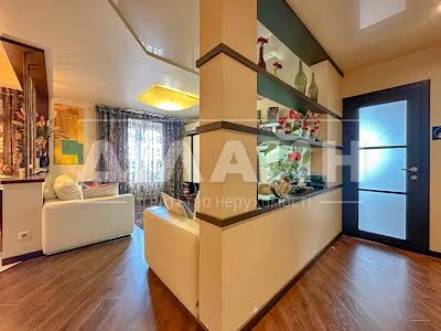 квартира за адресою Лобановского, 30