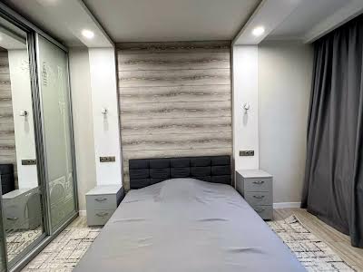 квартира за адресою Драгоманова вул., 38-А