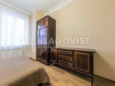 квартира по адресу Кловский спуск, 4