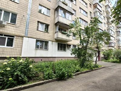 квартира за адресою Академіка Глушкова просп., 32