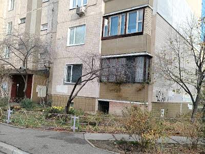 квартира по адресу Драгоманова ул., 42-А