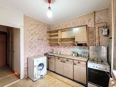квартира за адресою Квітнева вул., 52