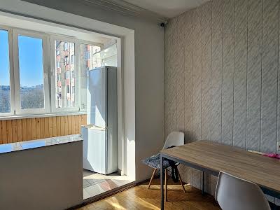квартира по адресу Гната Хоткевича ул., 75а