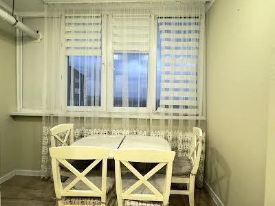 квартира за адресою Симоненка, 41