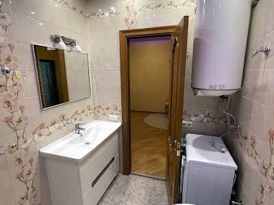 квартира за адресою Авіаконструктора Ігоря Сікорського вул. (Танкова), 1-Б