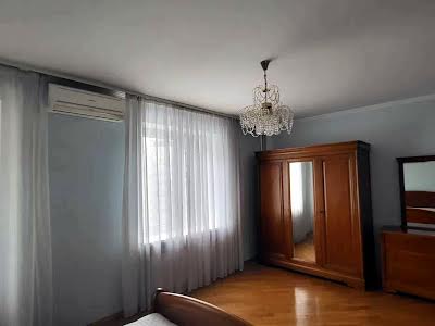 квартира за адресою Микільсько-Слобідська вул., 2-Б