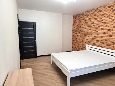 квартира по адресу Академика Глушкова просп., 9-Д