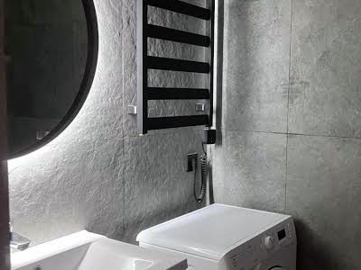 квартира за адресою Залізнична вул., 7