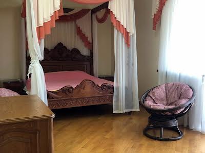 будинок за адресою Дніпровська вул., 44