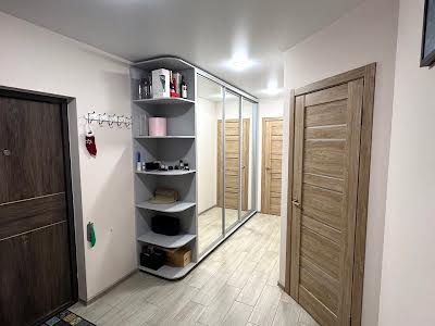 квартира по адресу Співдружності ул., 1