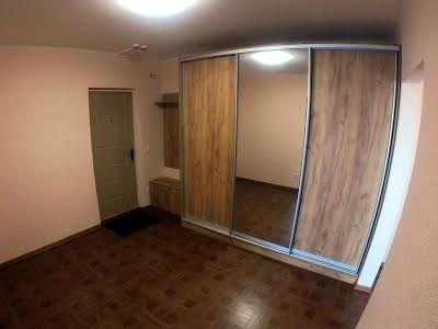 квартира по адресу Николая Винграновского ул., 2