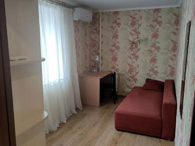 квартира за адресою Дегтярівська вул., 11