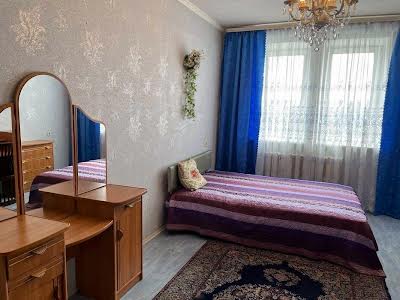 квартира за адресою Верховної Ради бульв., 21-Б