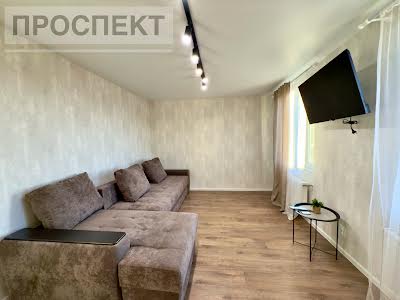 квартира по адресу Михаила Лушпы просп., 5