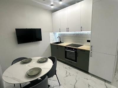 квартира за адресою Приладний пров., 10б