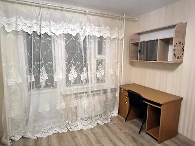 квартира за адресою Каштанова, 11