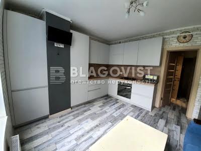 квартира за адресою Журавлина вул., 4