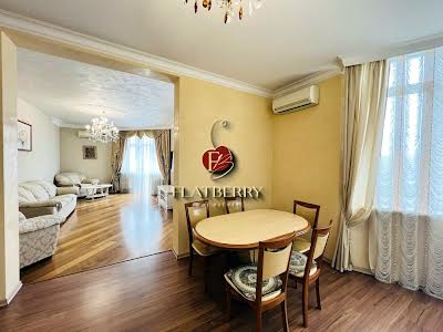 квартира за адресою Кудрявський узвіз, 3-Б