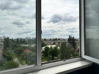 квартира за адресою Верховної Ради бульв., 21-Б