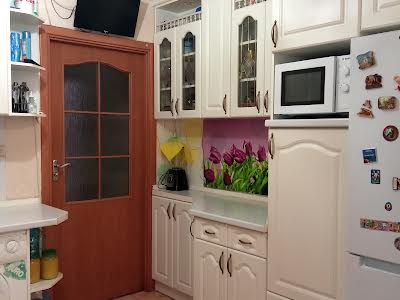 квартира за адресою Вишняківська вул., 5