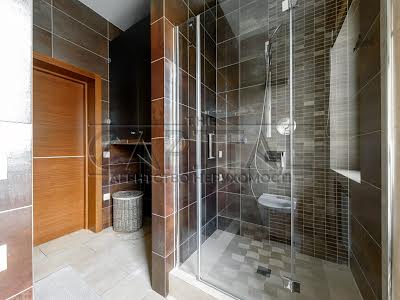 квартира за адресою Клінічна вул., 28