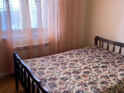 квартира за адресою Автозаводська вул., 7