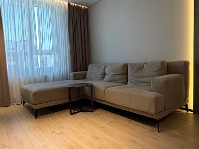 квартира за адресою Топольна вул., 4в