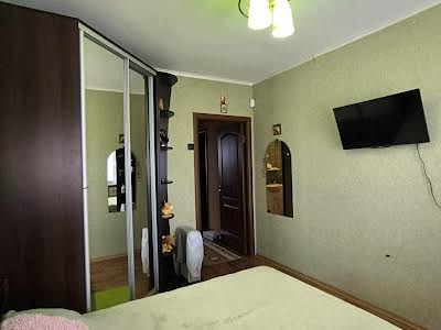 квартира за адресою Героїв просп., 32