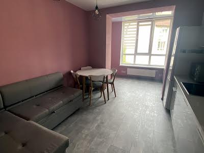 квартира за адресою Райдужна вул., 98