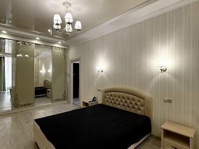 квартира по адресу Французский бульв., 60