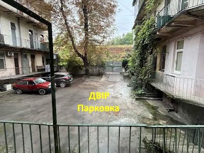 комерційна за адресою Під Дубом вул., 6а