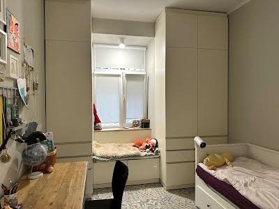 квартира за адресою Шота Руставелі вул., 18
