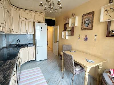 квартира по адресу Полевая ул., 73