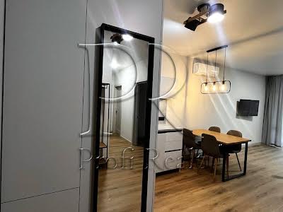 квартира за адресою Олександра Олеся вул., 3