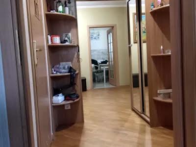 квартира за адресою Академіка Степана Рудницького вул., 31