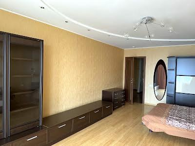 квартира за адресою Панаса Мирного вул., 28-А